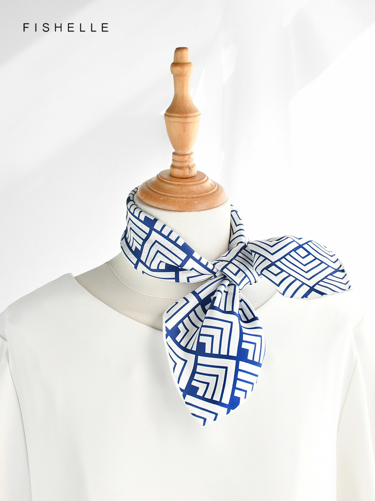 Geometric printed real silk tw - огляд і ціна Ascot Neck Scarf
