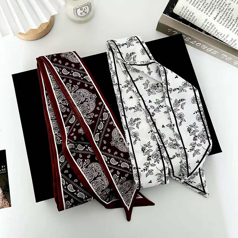 Luxury Fashion Woman Skinny Si - огляд і ціна Ascot Neck Scarf