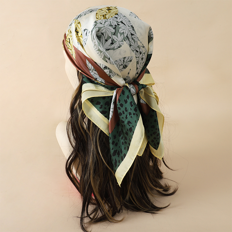 70x70cm Women Scarf Silk Feeli - огляд і ціна Ascot Neck Scarf